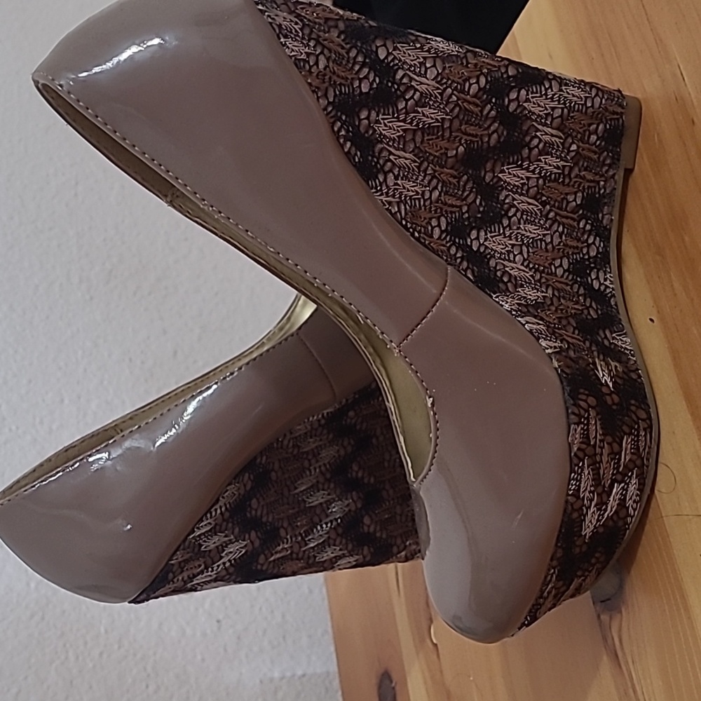 Steve Madden heel wedges